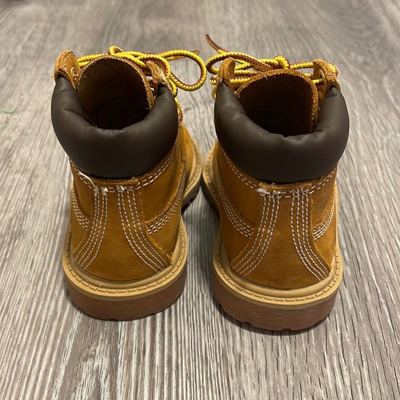 SOLD Wheat Timberland Boots 5c - Picture 3 of 4